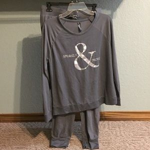 Ambrielle Womens Pajama Set